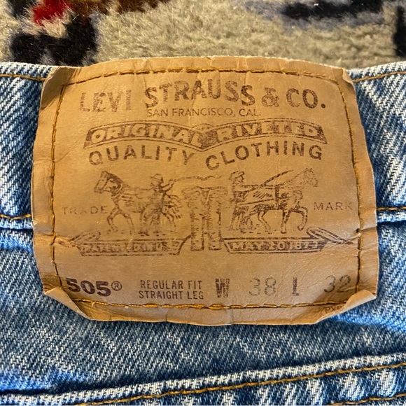 Vintage Levi's 505 jeans - Picture 9 of 9